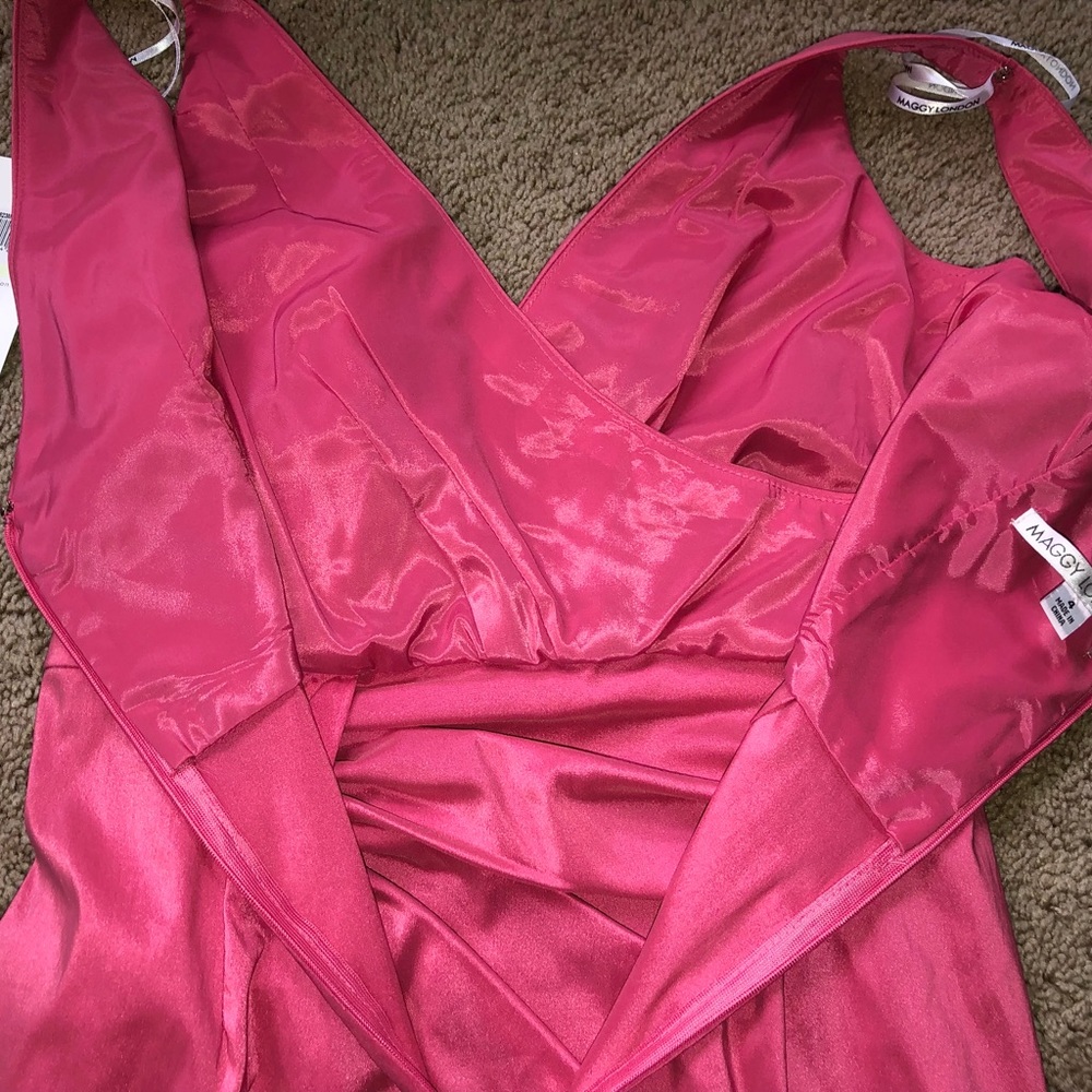 💗NEW! Maggy London Sleeveless Coral Ruched Cocktail Dress~ Size 4 - Picture 9 of 14